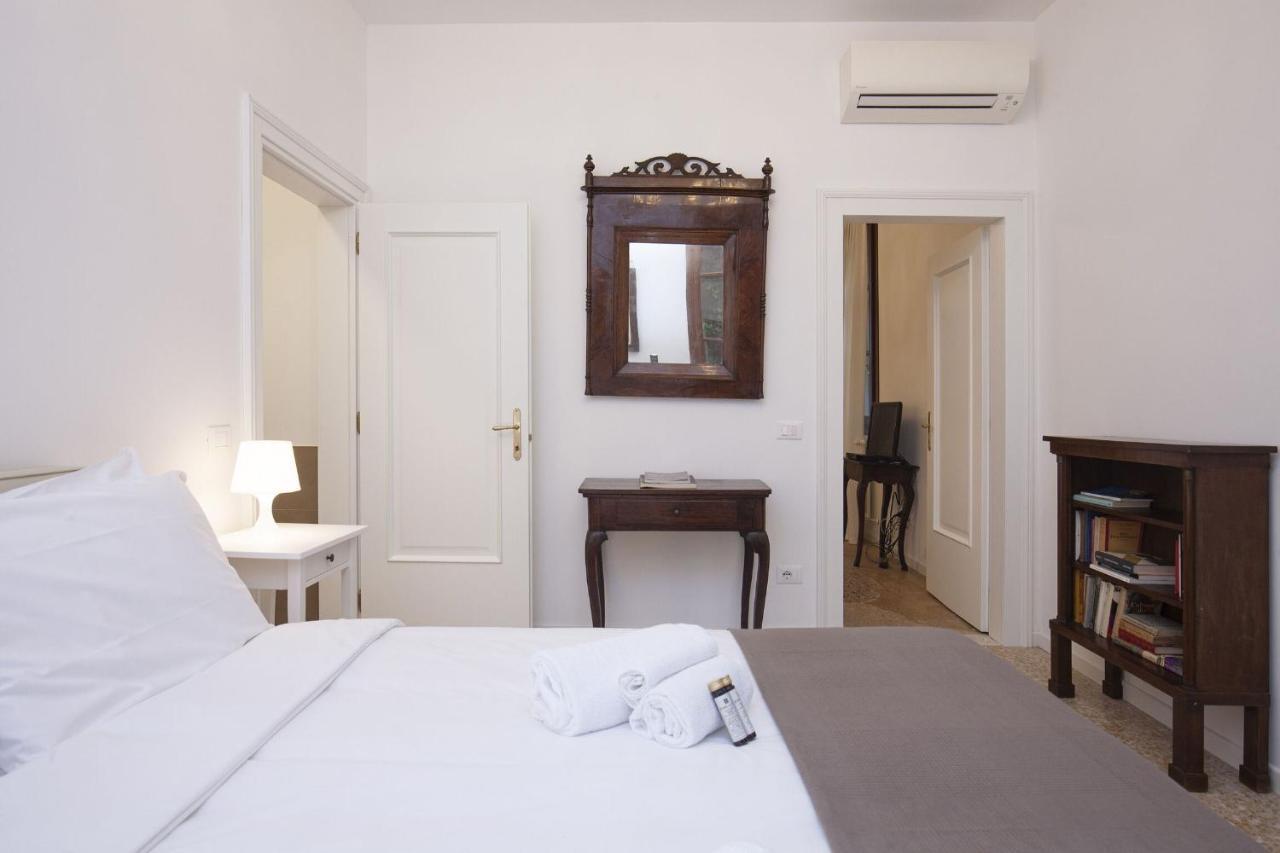 Residence Santa Marta By Halldis Venise Extérieur photo