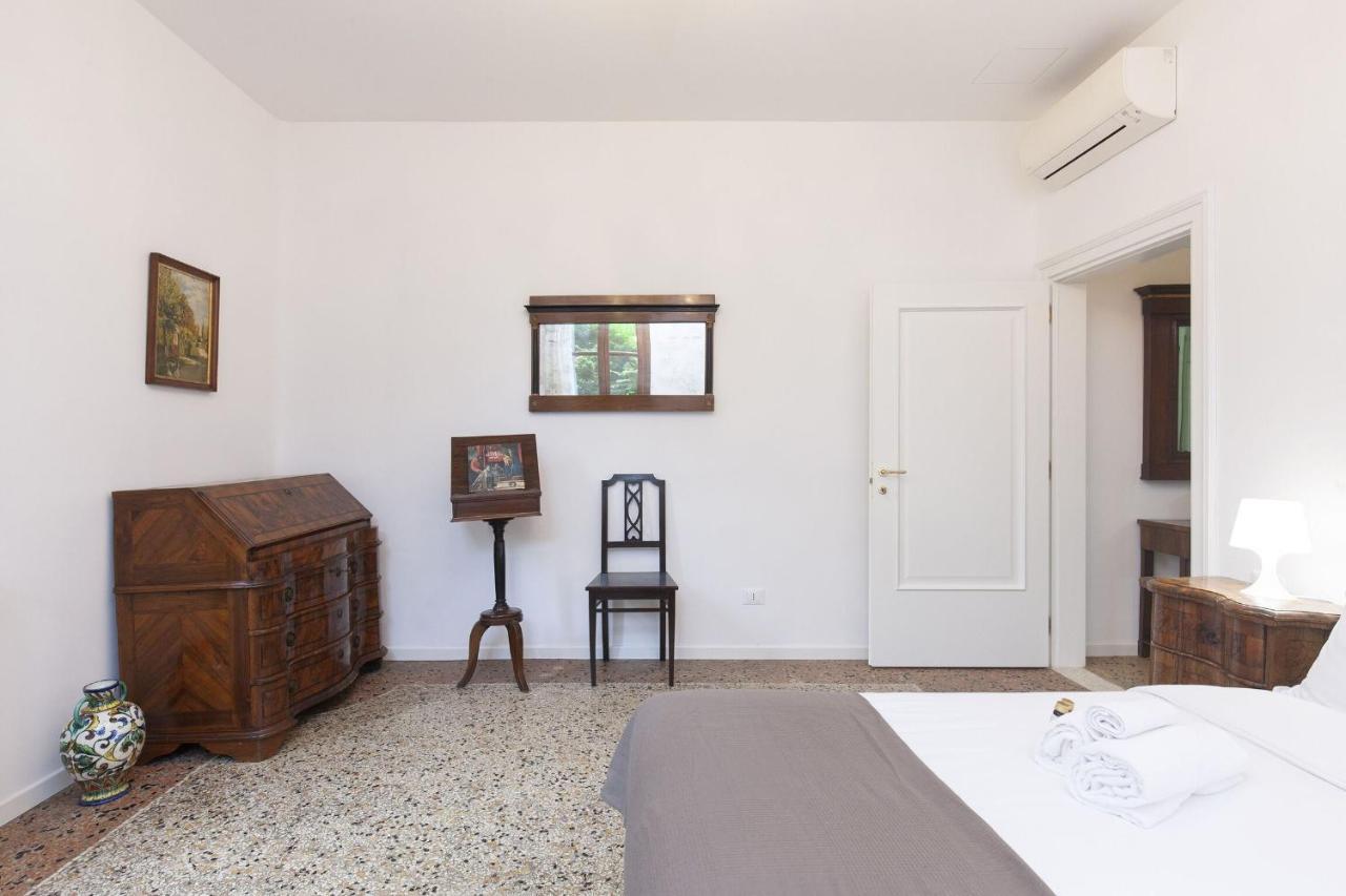 Residence Santa Marta By Halldis Venise Extérieur photo